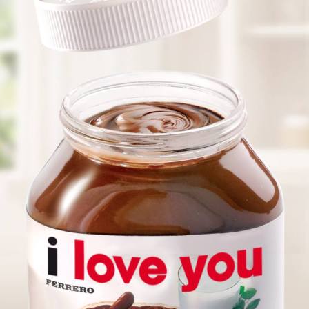 Dis je t'aime avec ton pot de Nutella !