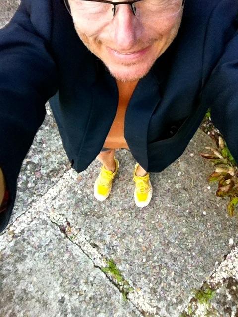 Selfie débile mais réel du coureur heureux qui vient de remettre sa veste de costard !