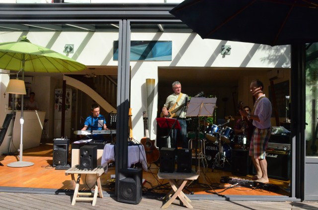 Avec Steven et Lucas (et Patrick, fidèle ami bassiste) pour une fête chez des amis
