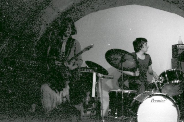 Premier concert devant 10 personnes en 75