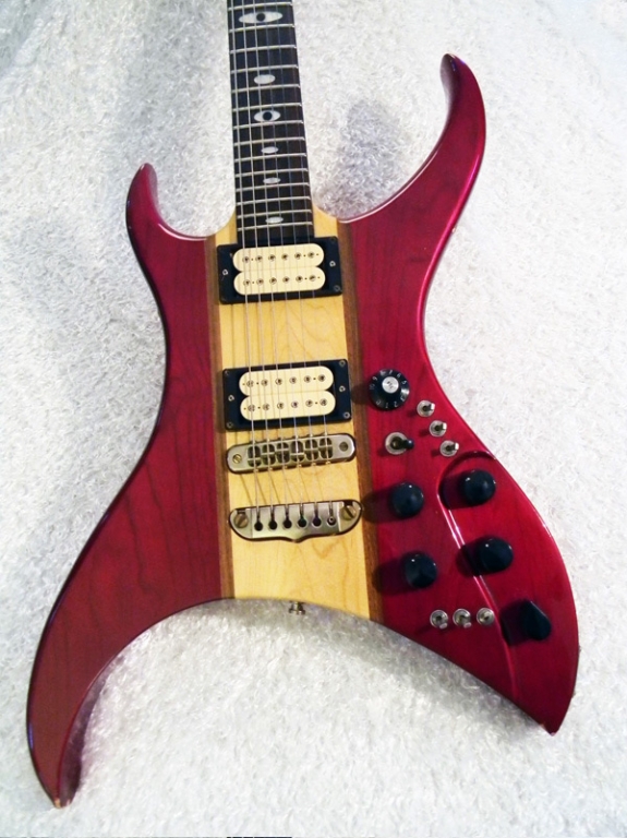 aria-u-100-guitar.jpg