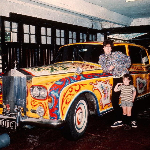 john-lennon-phantom-v-rolls-royce-julian-5fc14c9c-11f1-45be-9c30-fb6cf2885eff